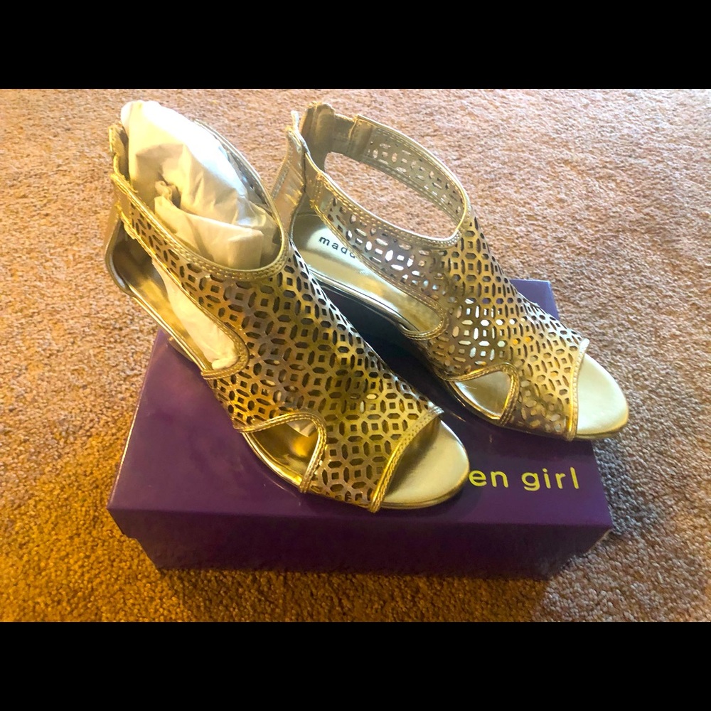 👡👑 Madden Girl Wedged Sandals 👑👡